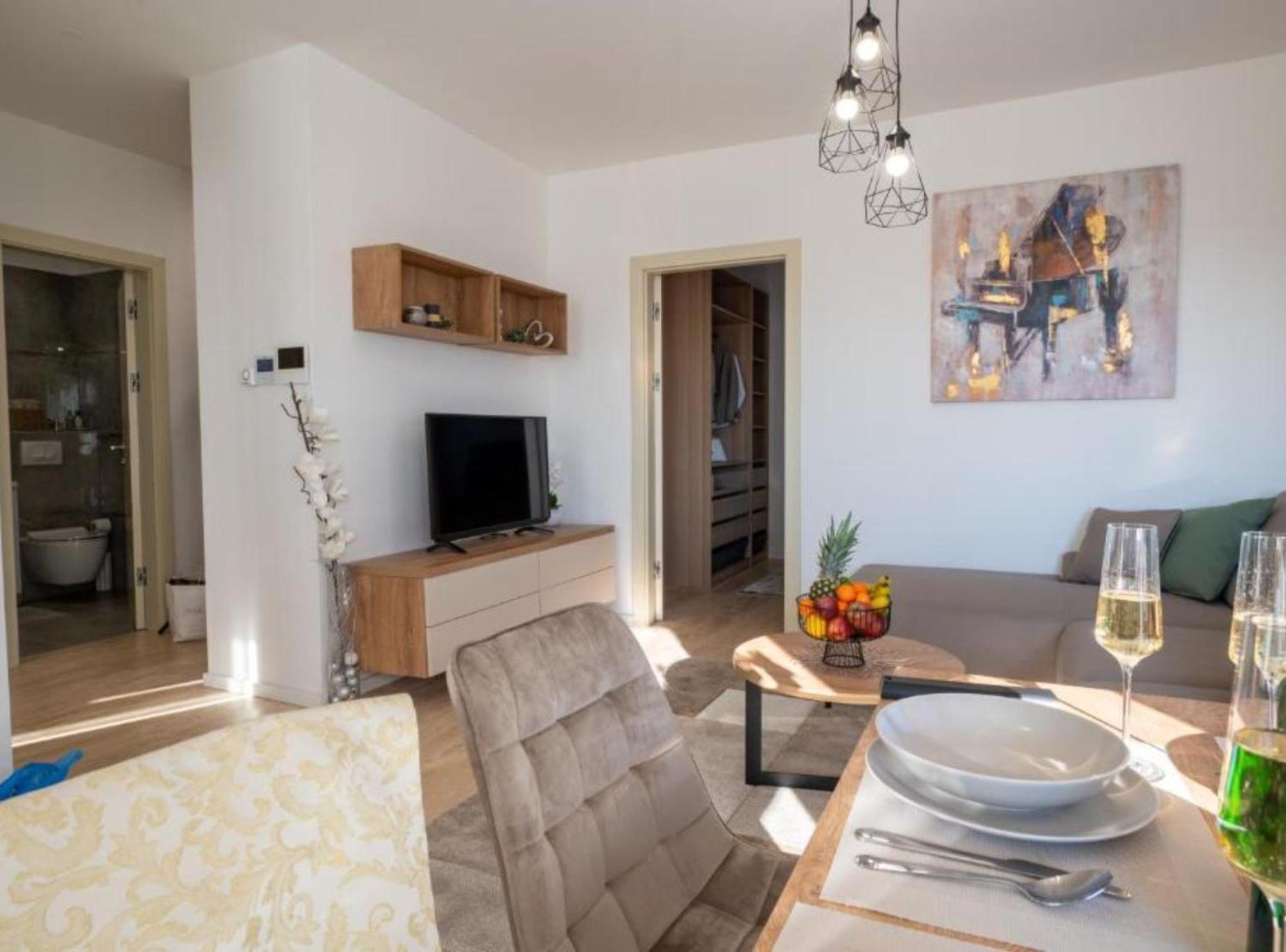 Apartment Kona - Free Parking & Self Check-In Ivanja Reka Екстер'єр фото