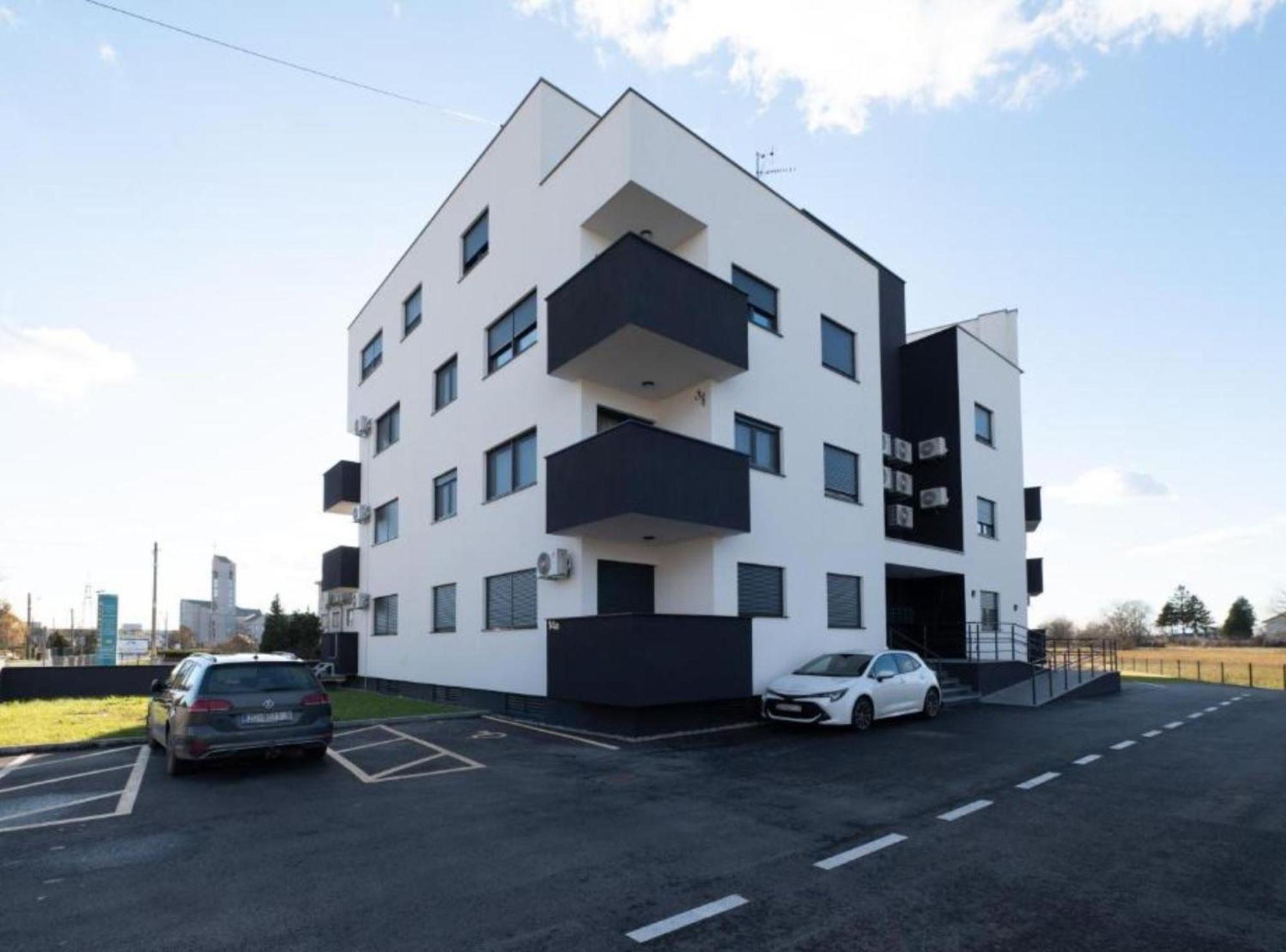 Apartment Kona - Free Parking & Self Check-In Ivanja Reka Екстер'єр фото