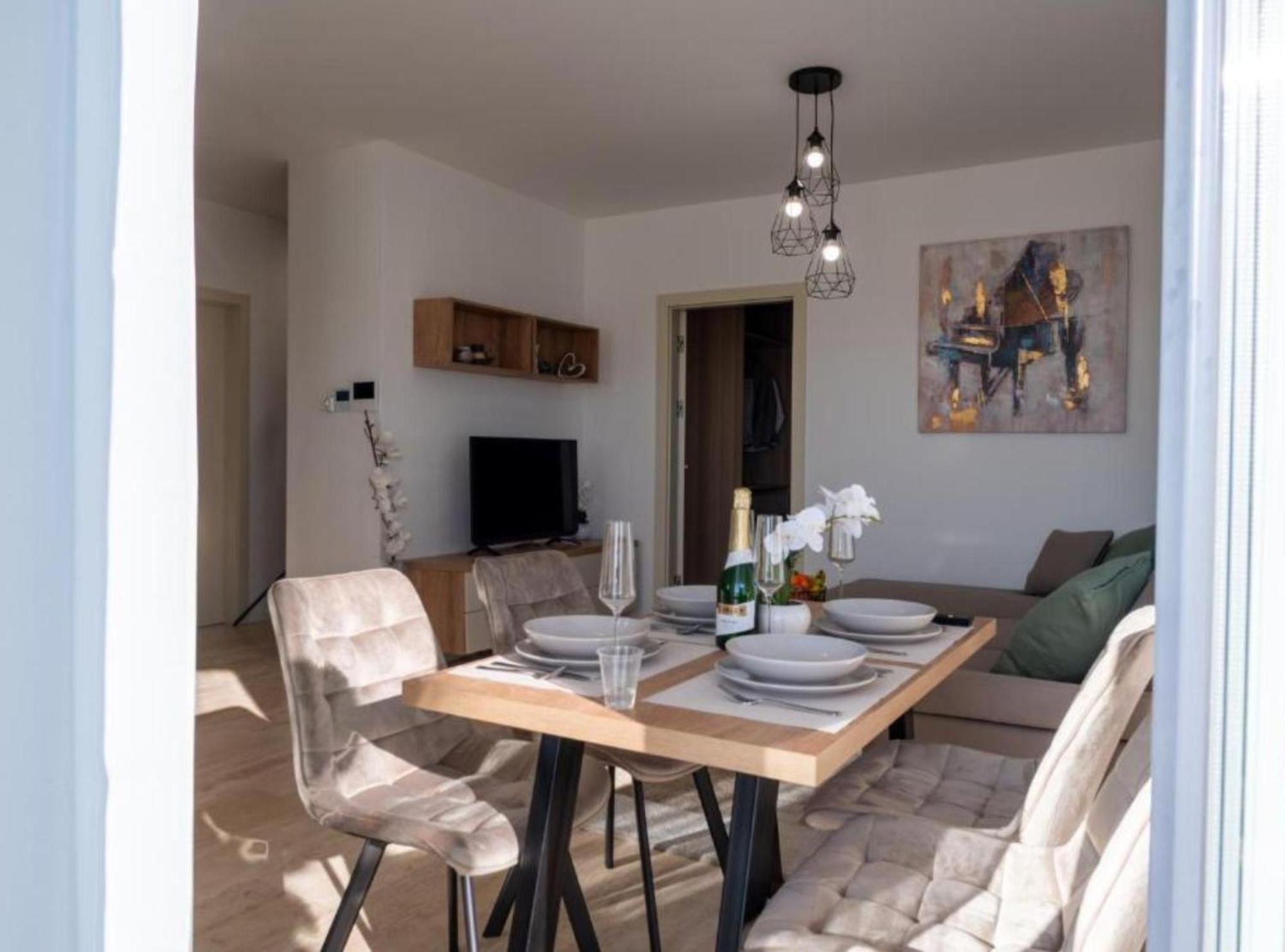 Apartment Kona - Free Parking & Self Check-In Ivanja Reka Екстер'єр фото