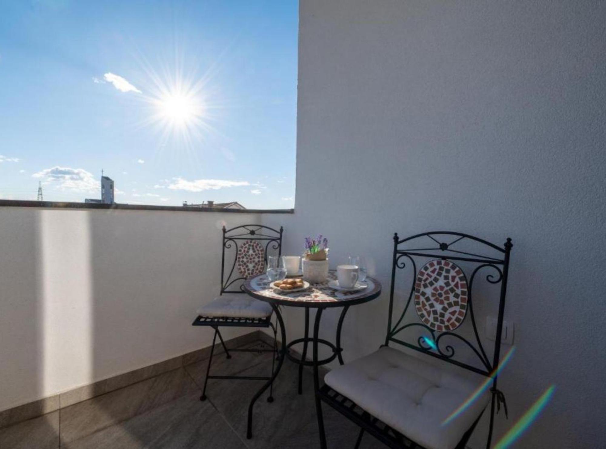 Apartment Kona - Free Parking & Self Check-In Ivanja Reka Екстер'єр фото