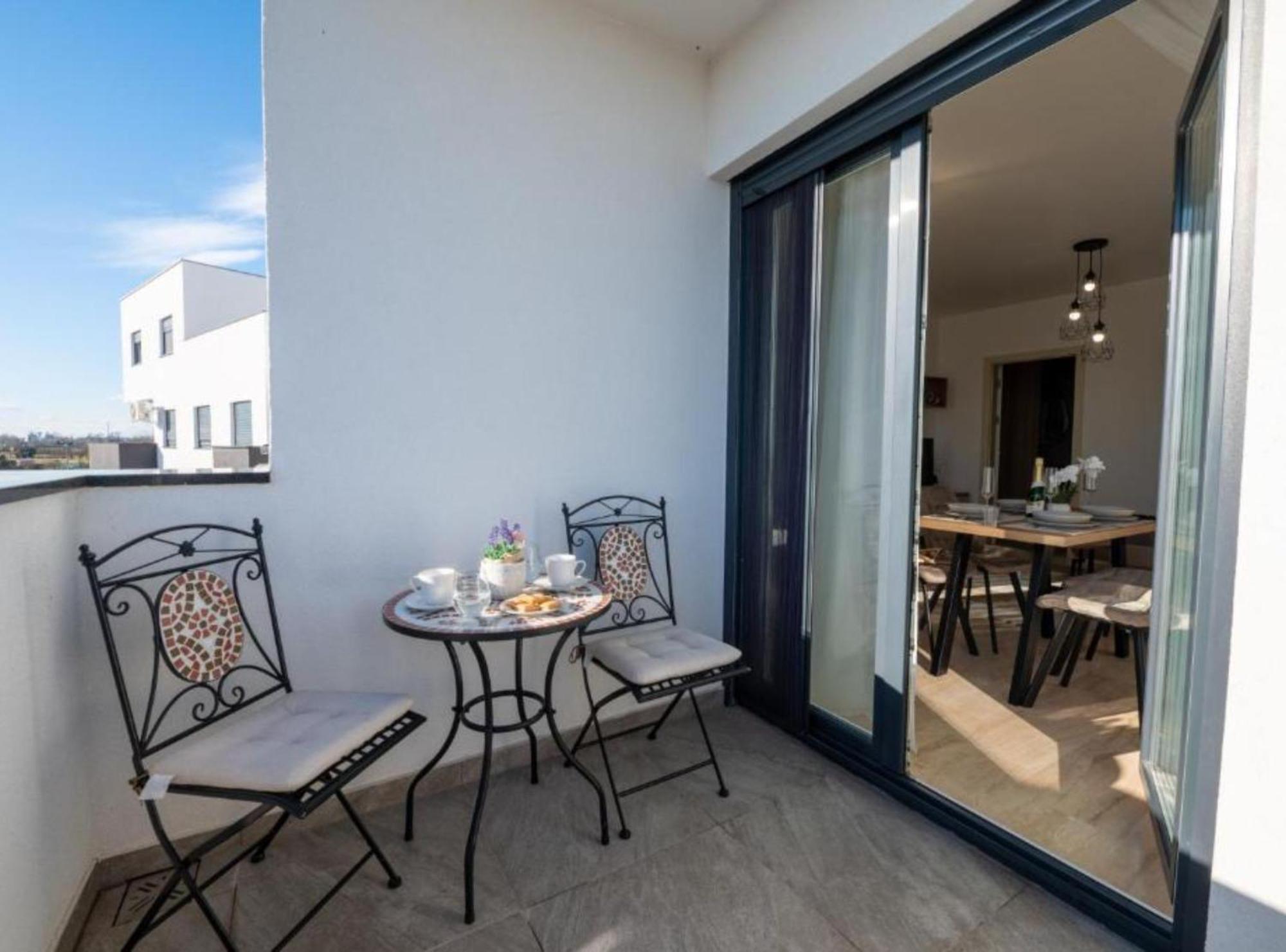 Apartment Kona - Free Parking & Self Check-In Ivanja Reka Екстер'єр фото
